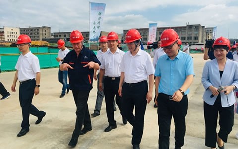 金華市市委書記陳（chén）龍視察绿巨人草莓丝瓜樱桃秋葵榴莲污免费版新廠區建設情況